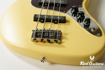 MADE IN JAPAN JUNIOR COLLECTION JAZZ BASS - Satin Vitage White